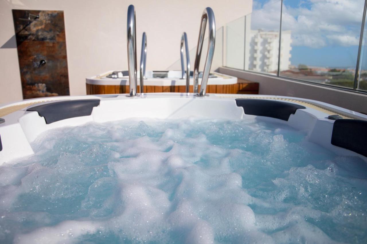One Design Hotel Rimini Bagian luar foto
