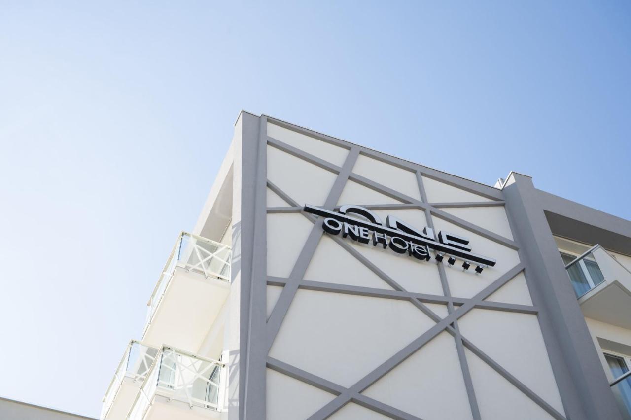 One Design Hotel Rimini Bagian luar foto