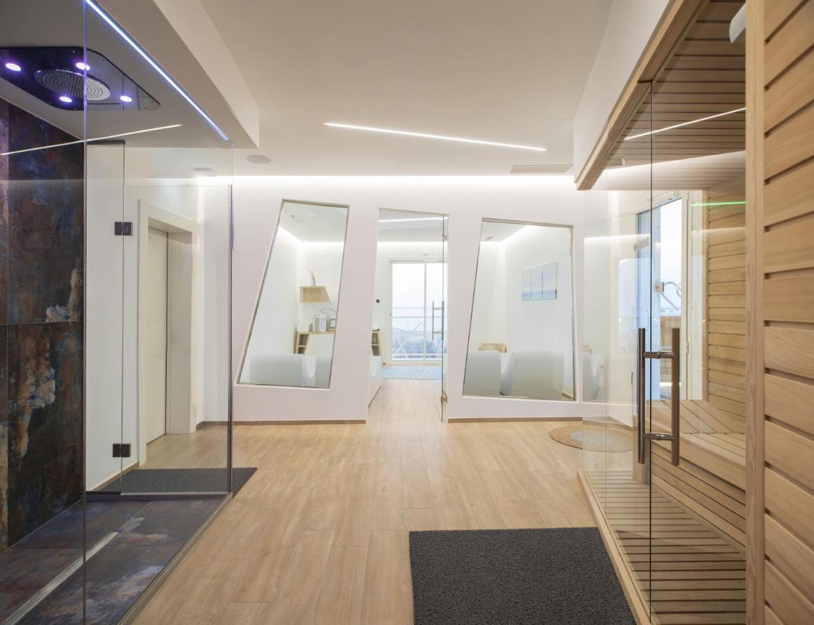 One Design Hotel Rimini Bagian luar foto