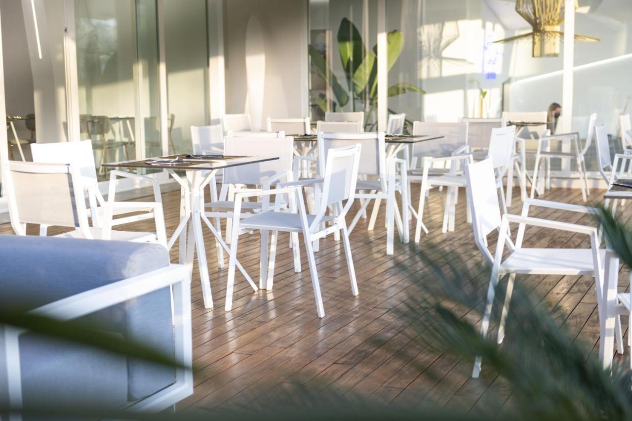 One Design Hotel Rimini Bagian luar foto