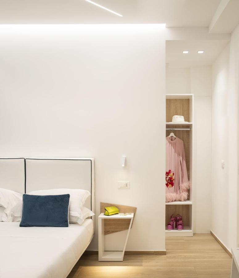 One Design Hotel Rimini Bagian luar foto