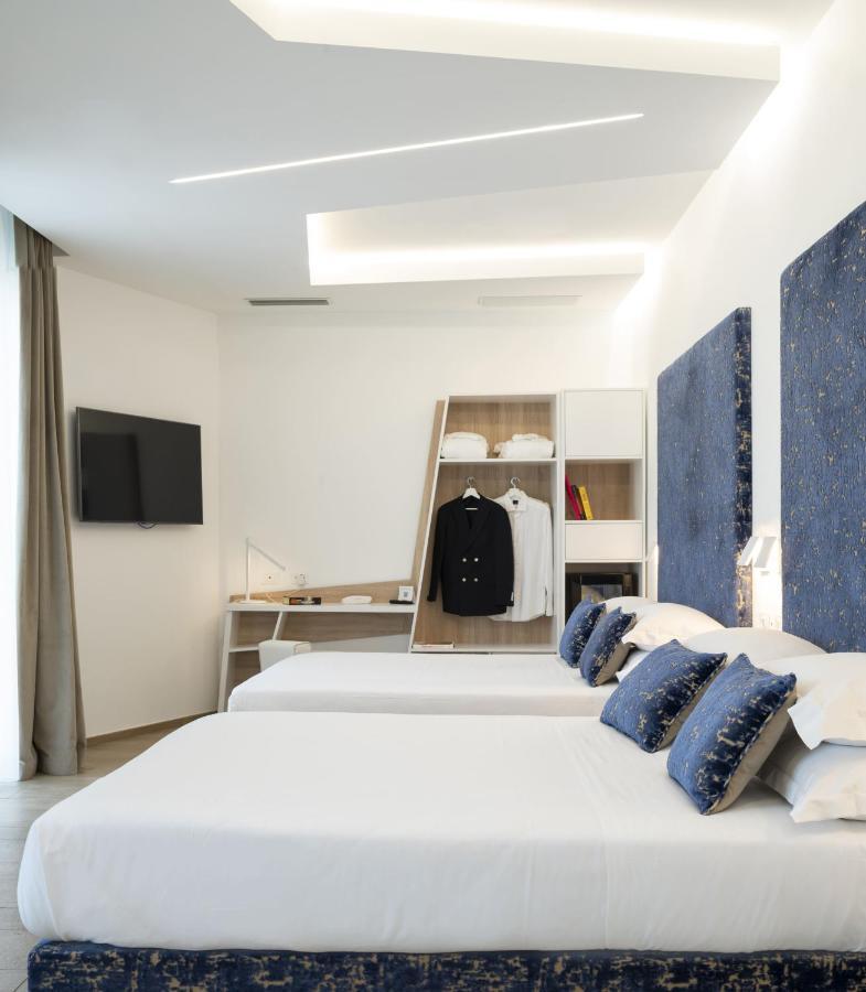 One Design Hotel Rimini Bagian luar foto